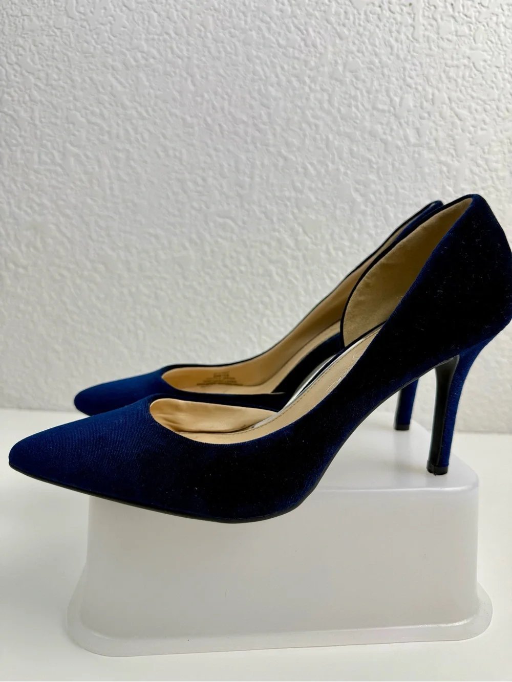 Jessica Simpson | Livvy | Blue Velvet D'Orsay Pumps | 9